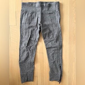 Calvin Klein Performance Capri Leggings - Size S